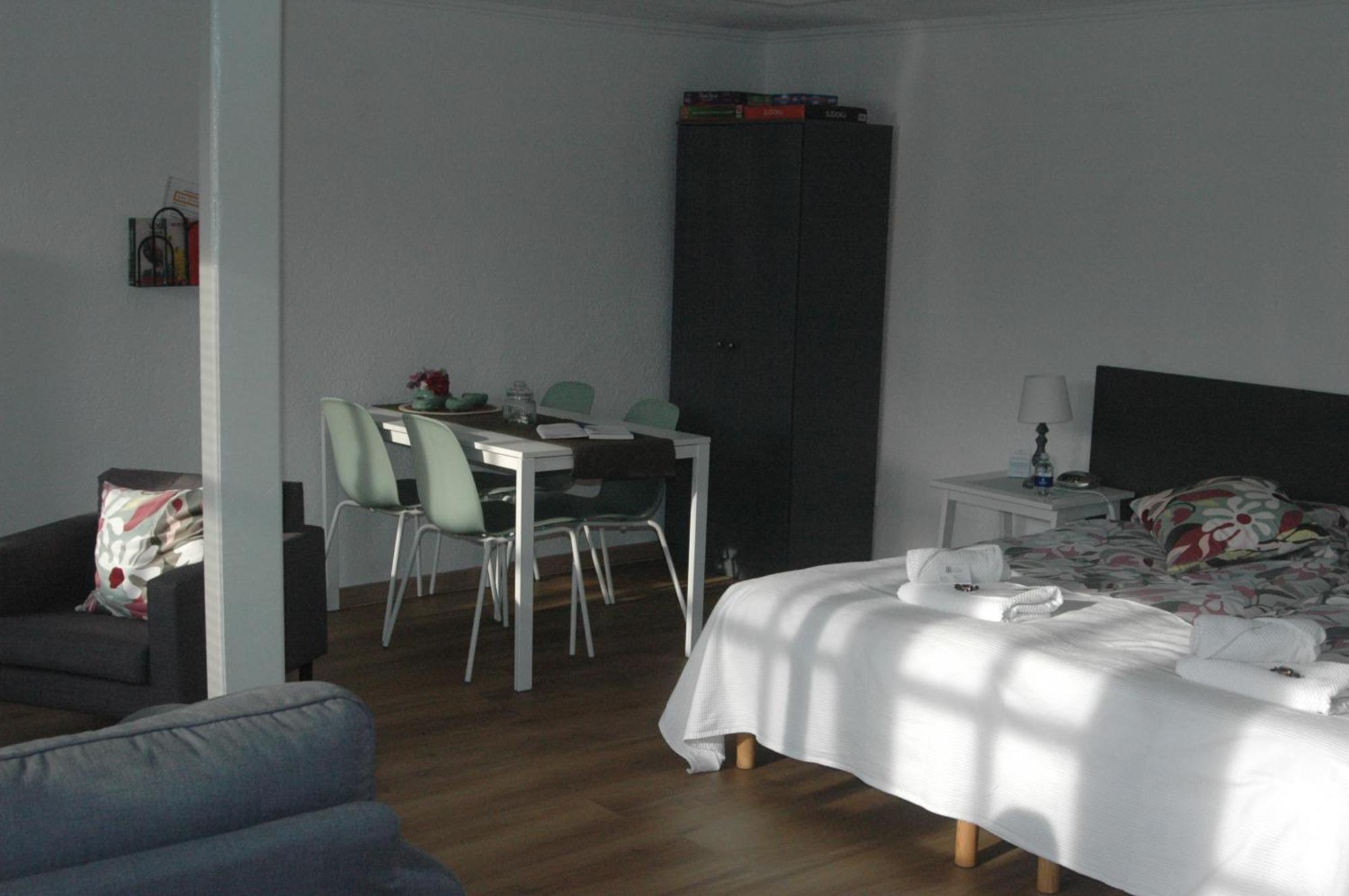 Bed & Breakfast De Vrijheid Ede Eksteriør billede